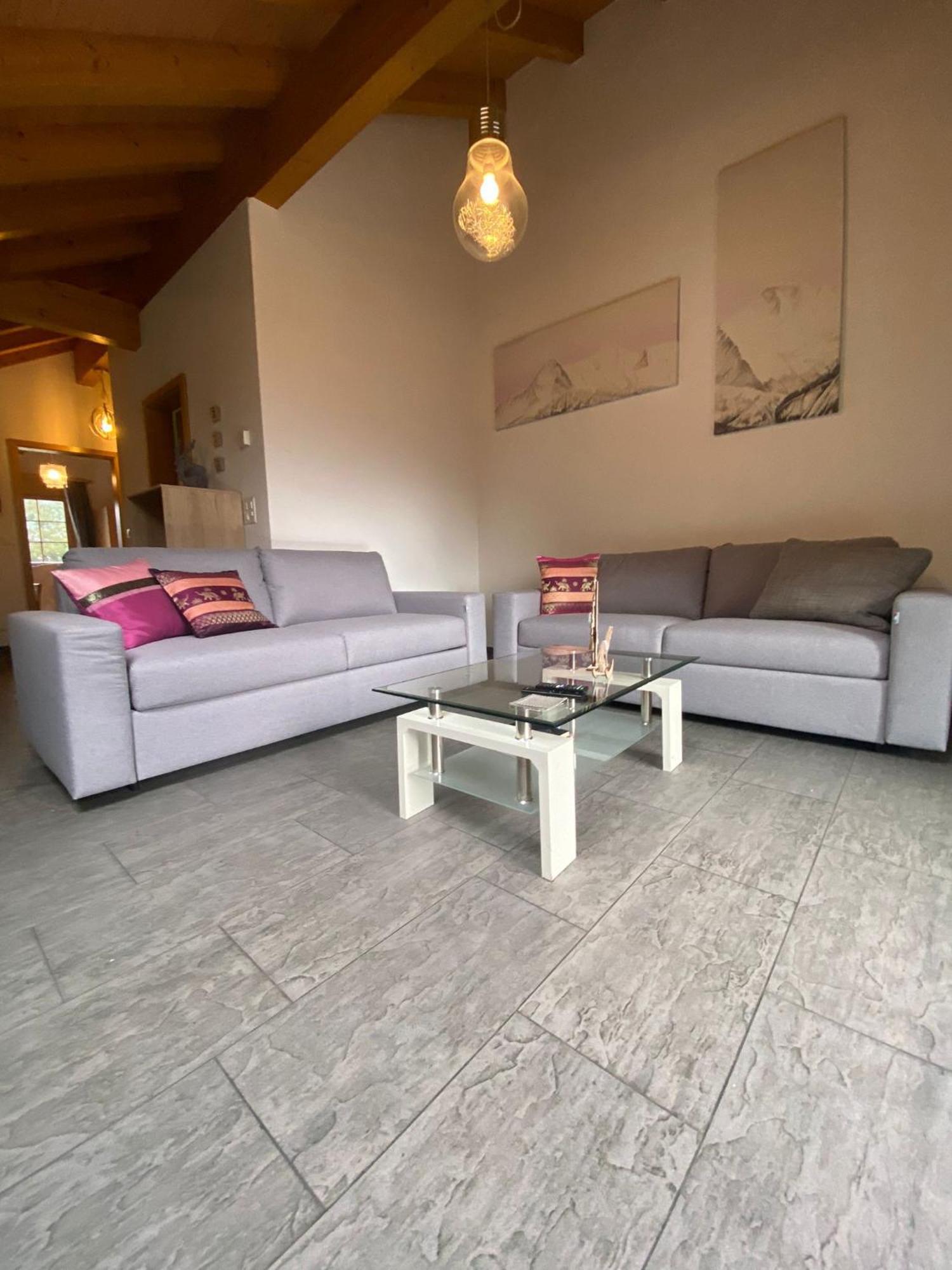 شقة Charming Penthouse لوتربرونن المظهر الخارجي الصورة