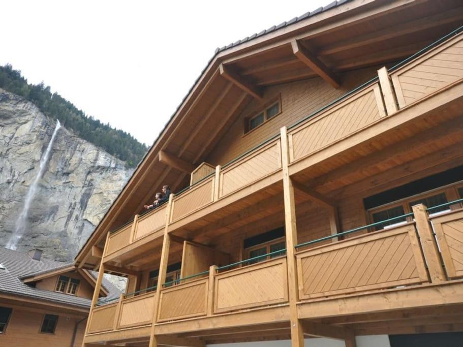 شقة Charming Penthouse لوتربرونن المظهر الخارجي الصورة